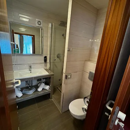 S Und B Hotel apartamentowy