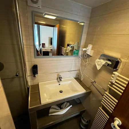 Hotel apartamentowy S Und B