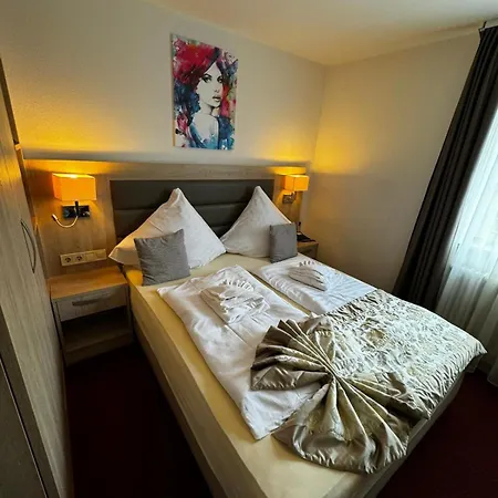 S Und B Hotel apartamentowy 3*