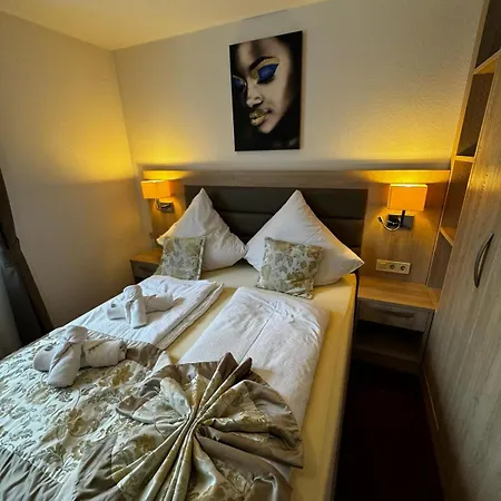 Hotel apartamentowy S Und B Weingarten (Wuerttemberg)