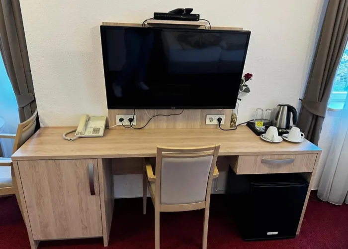 S Und B Aparthotel 3*