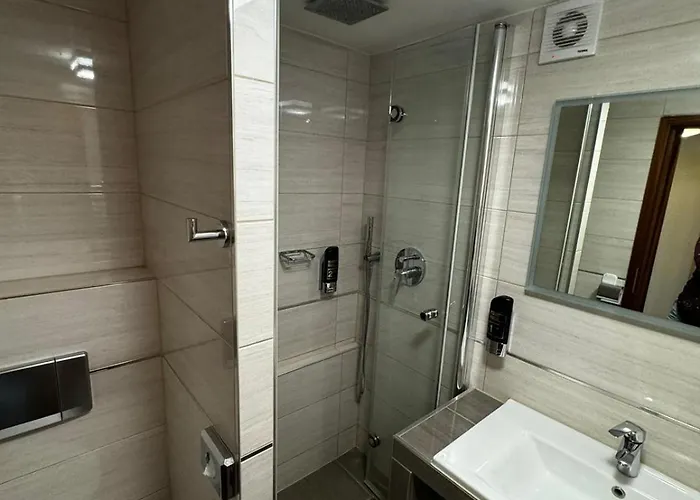 S Und B Aparthotel 3*