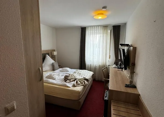 S Und B Aparthotel 3*